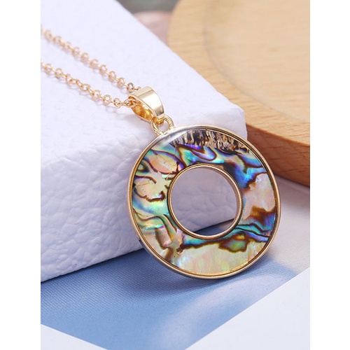 LRC Kalung Fashion Golden Shell Round Alloy Hollow Necklace A61238