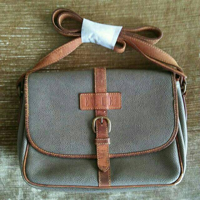 Tas Selempang Elle Ori