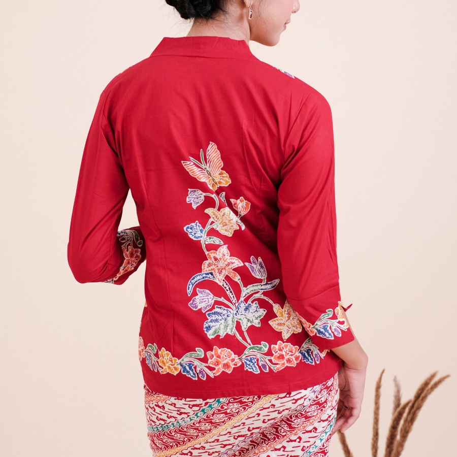 Kebaya Batik Encim Pekalongan Lengan 7/8 Meradelima Katun Merah