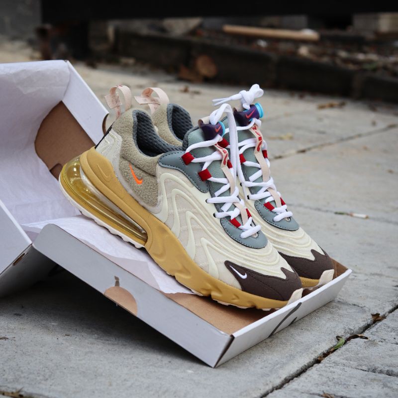 Nike airmax 720 react trail / Sepatu nike / Sepatu pria