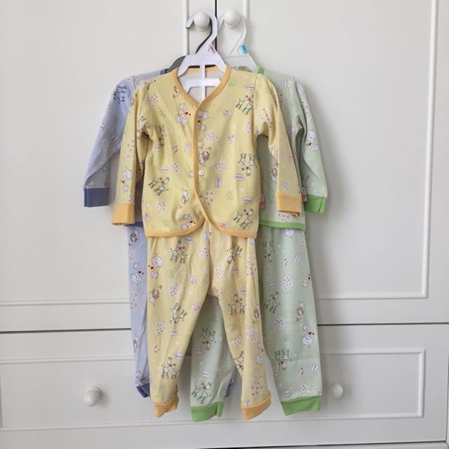 setelan piyama brand velvet preloved