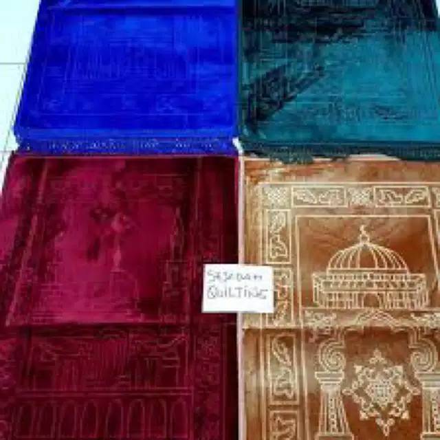 SAJADAH QUILTING/ EMBOS POLOS