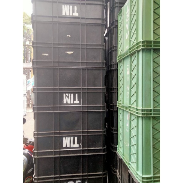 bak plastik bekas bak ikan cupang container plastik Hitam