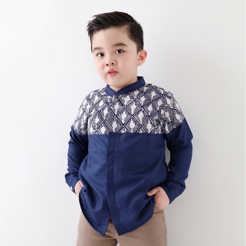 Yobebee Kemeja Batik Tangan Panjang Anak Laki Laki Usia 2 4 6 8 10 12 Tahun Baju Atasan Kids Casual Formal Katun Kemeja Anak Cowok Kerah Chiangi Couple Kembaran Anak dan Ayah