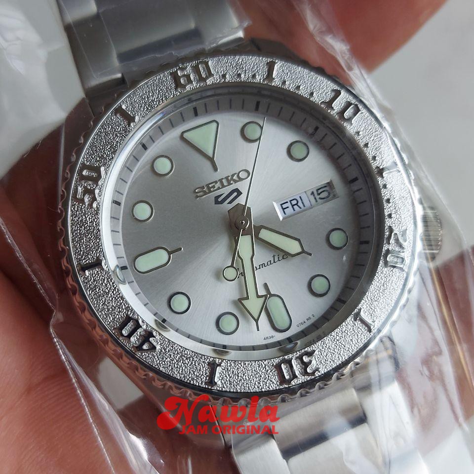 Seiko 5 Sports SRPE71K1 Automatic Full Silver - Jam Tangan Pria SRPE71