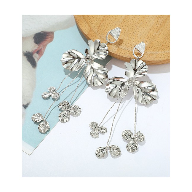 LRC Anting Tusuk Fashion Silver Alloy Leaf Tassel Earrings D19382