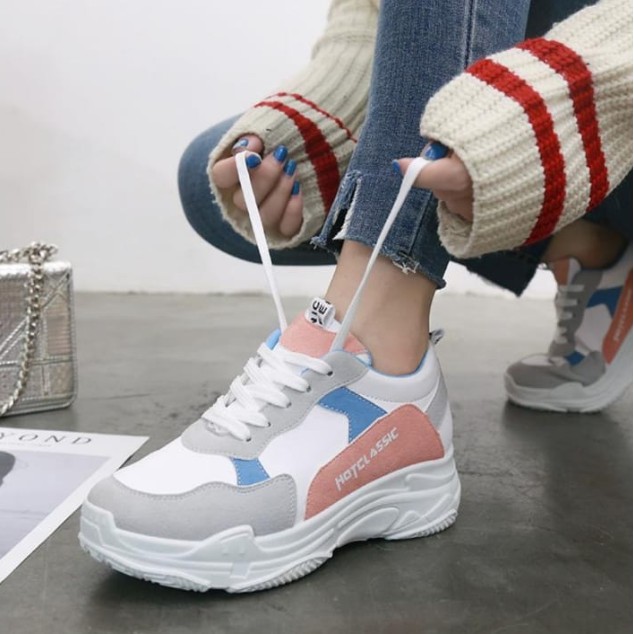 Sepatu wanita HOTCLASSIC V2 - sepatu lari wanita model Korea NB021