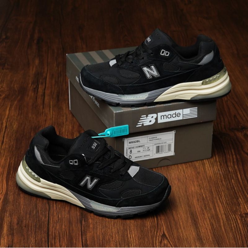 nb992 black
