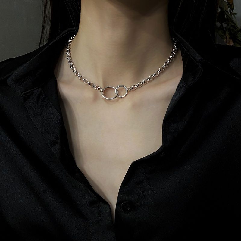 Sederhana baja titanium kalung untuk Wanita cahaya mewah minoritas desain in trendi temperamen klavi