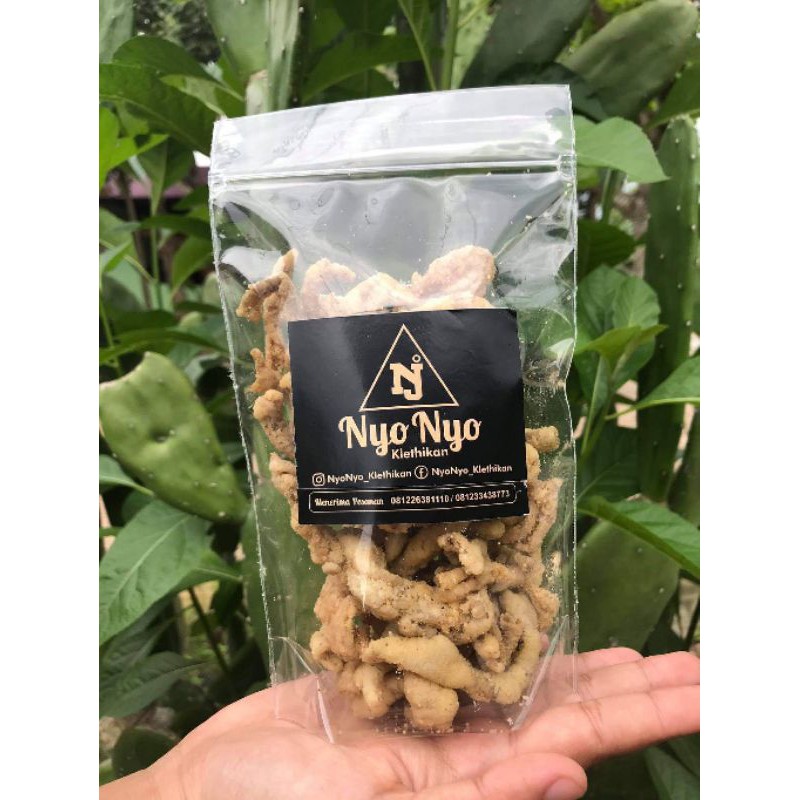 

NyoNyo Klethikan keripik usus 100gram