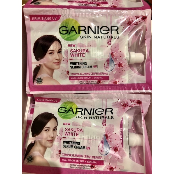 GARNIER Krim Siang Sakura White 7 ml per Sachet