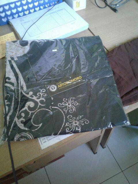 Kemeja Batik Pria Lengan Pendek Motif Semut