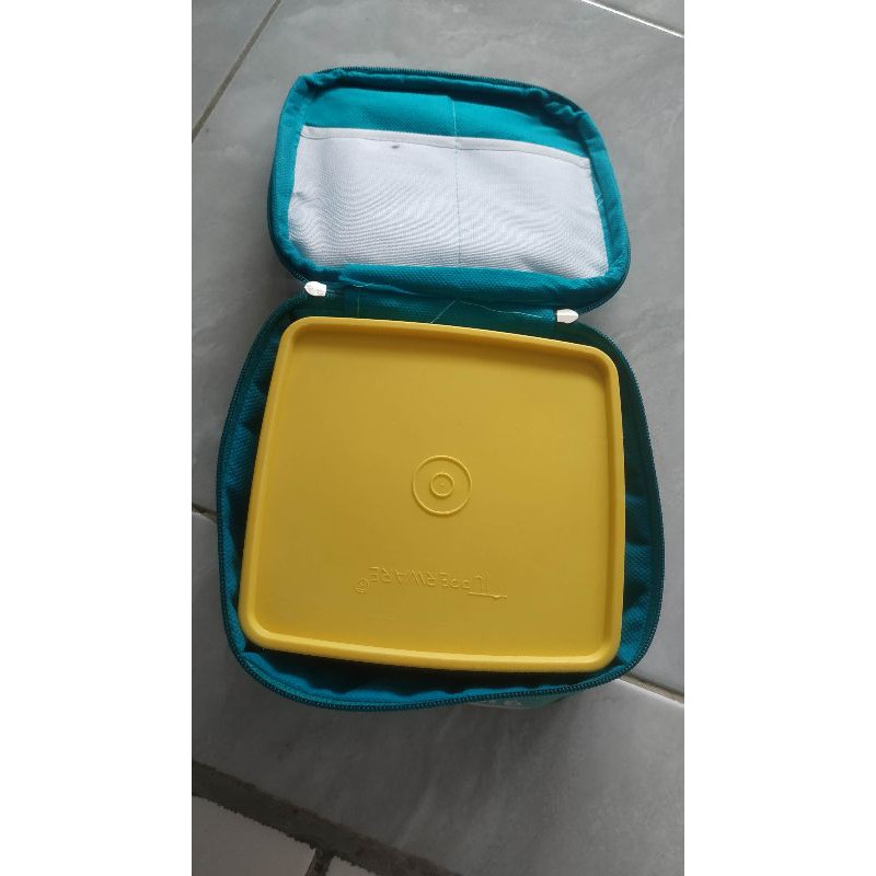 preloved tupperware wadah bekal kotak dan tas