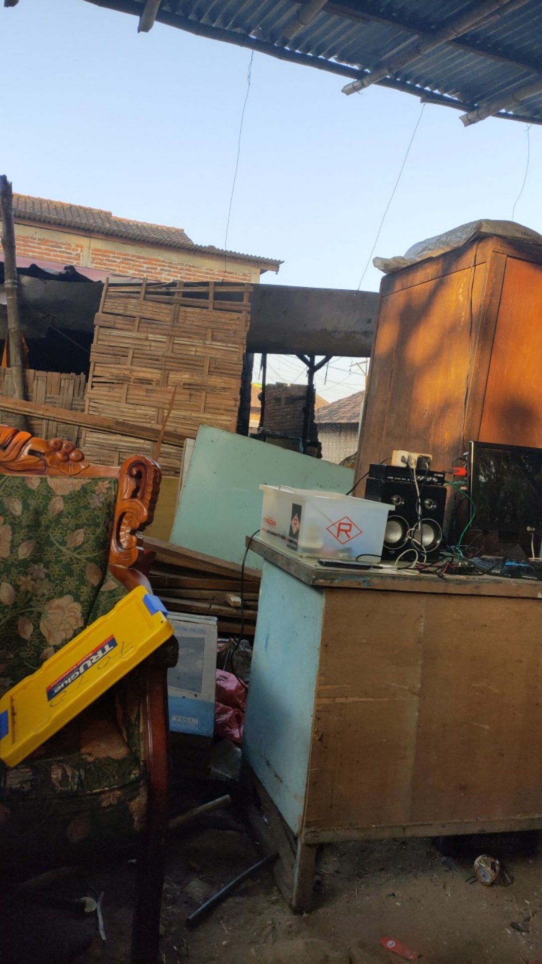 Grosir Batik Murah Pekalongan | New Arrival Distro Batik Pria Sogan Hrb026 Batik Ipnu  Hem Pria Bell