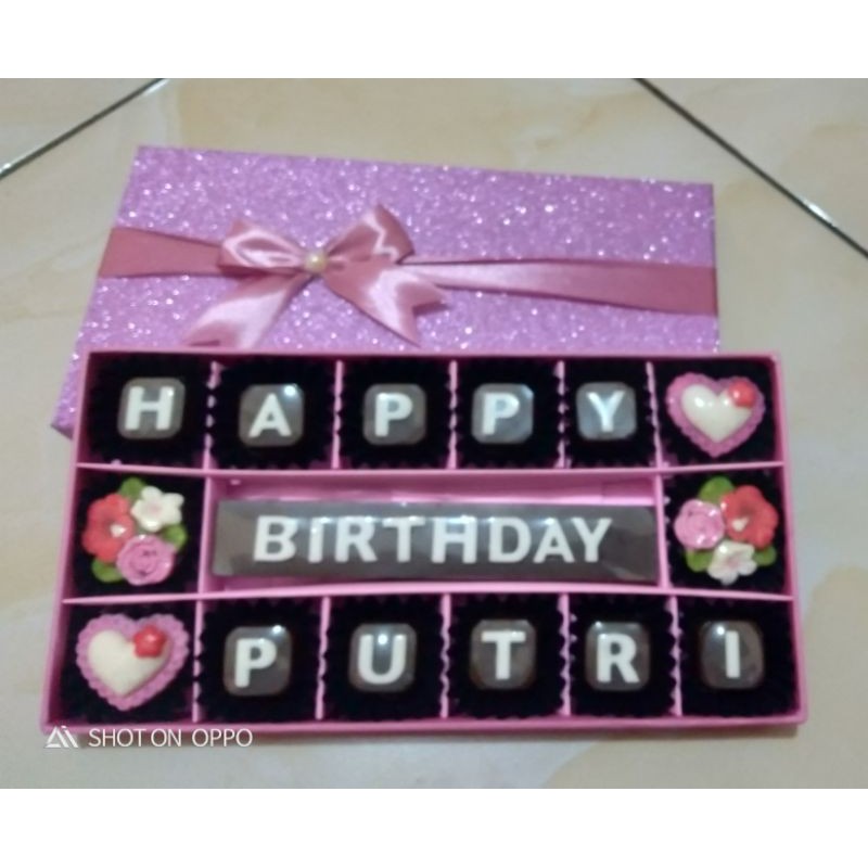 

Coklat box/Coklat ucapan/kado coklat/coklat gift/coklat valentine/kado ultah murah custom