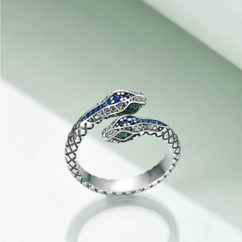 Cincin Model Terbuka Dapat Disesuaikan Bahan Alloy Gaya Vintage Punk Bentuk Ular
