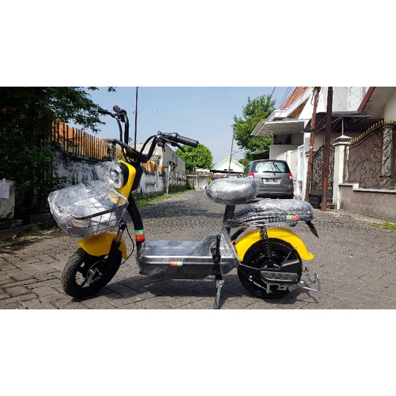 Sepeda Listrik Uwinfly Redfish 2