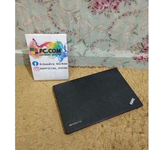 Laptop LENOVO THINKPAD X250 TOUCHSCREEN i5-5300U RAM 4 HITAM 13.5INCH
