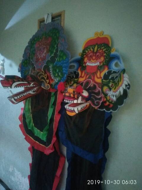 Barongan besar SMA jaranan kuda lumping