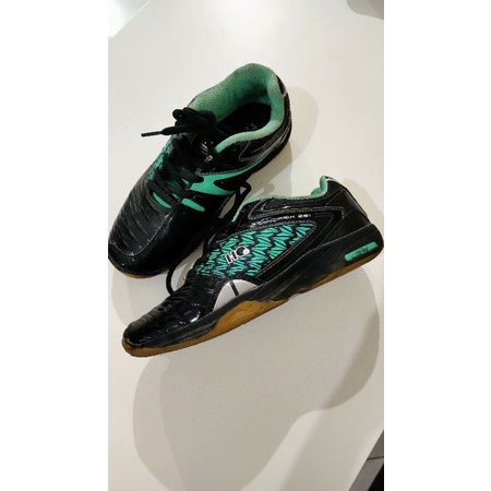 sepatu badminton anak hi-qua size 35 preloved hiqua