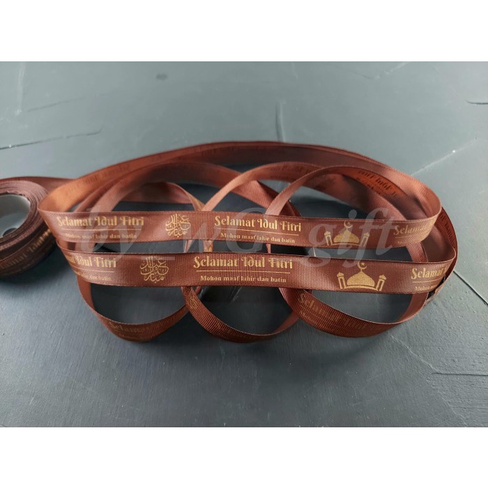 

Pita Idul Fitri -Gross Grain-Coklat Tua ;Lebar 2 cm ;Panjang 20 yard