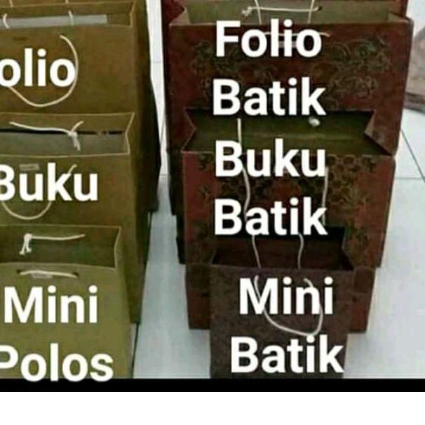 

Paperbag batik ukuran XL 1 Pack / 12 Pcs