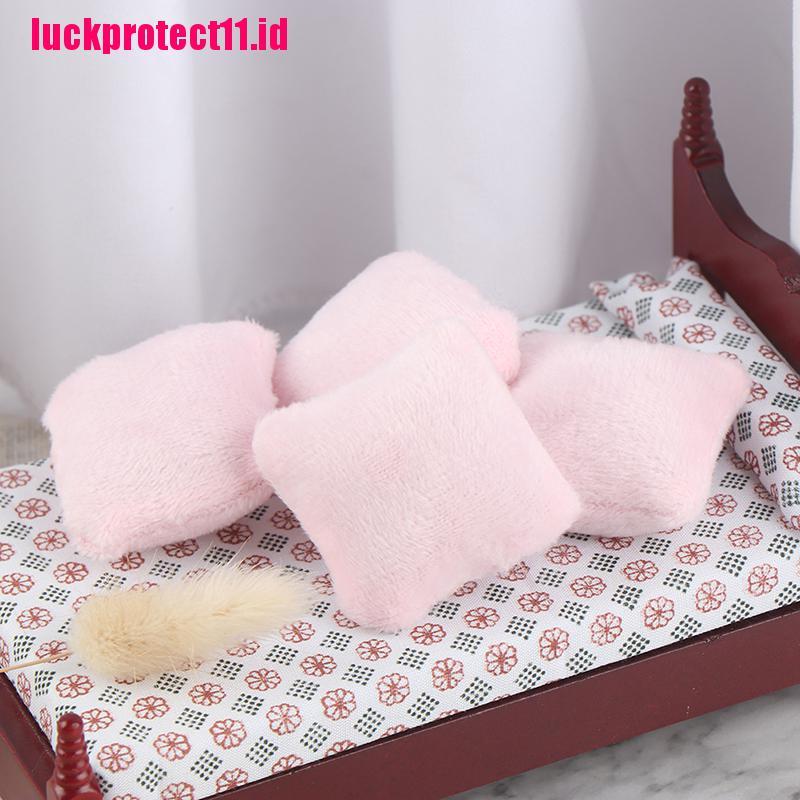 Lucktoy 4pcs / Set Miniatur Bantal Sofa Skala 1: 12 Untuk Aksesoris Rumah Boneka