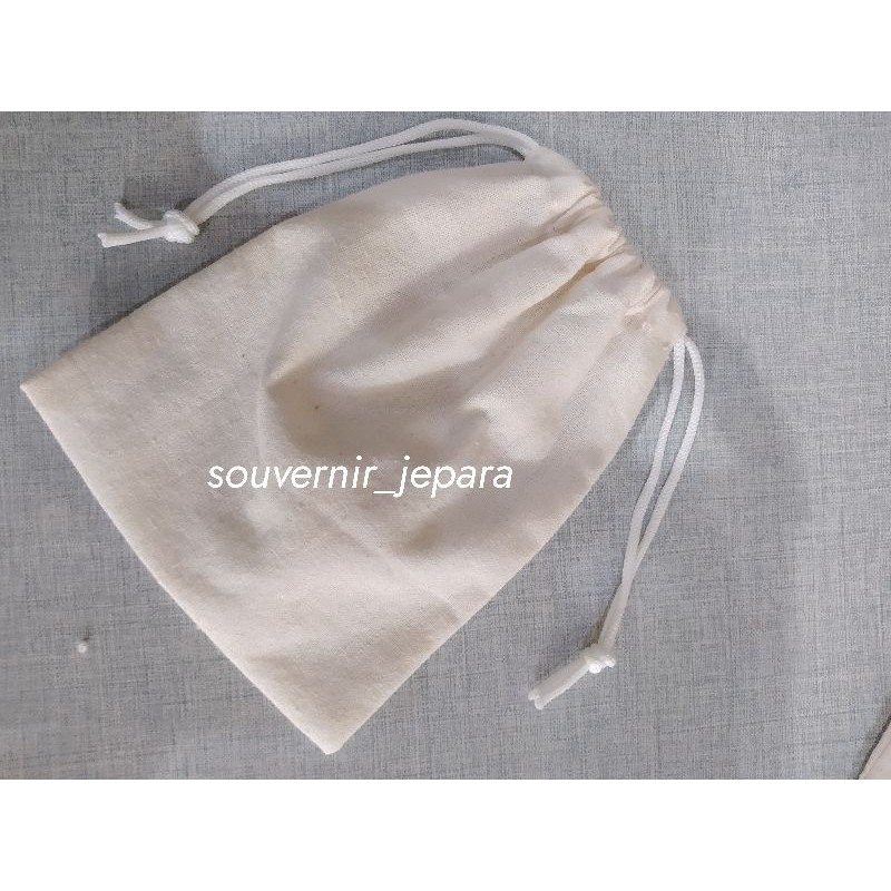 Pouch serut parfum Blacu Serut Blacu Polos  Kantong Kain pouch kacamata blacu