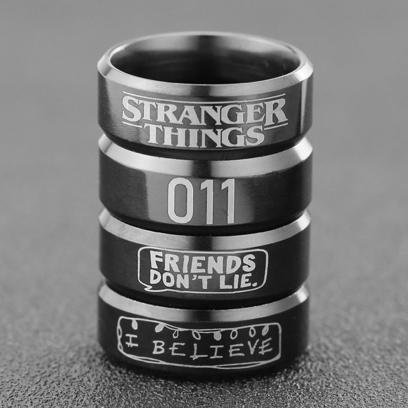 Cincin Desain Tulisan Friends 011 Bahan Stainless Steel Warna Hitam Gaya Punk Untuk Pesta