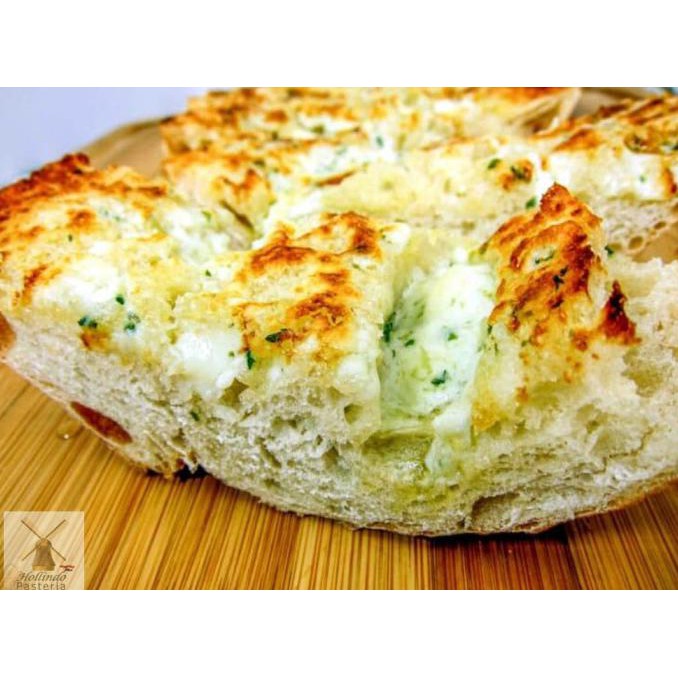 

Discount Italian 3-Cheeses Roasted Garlic Herb Bread - 3-cheese