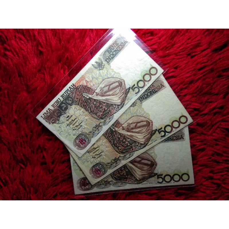 Uang kuno 5000 Rupiah Sasando