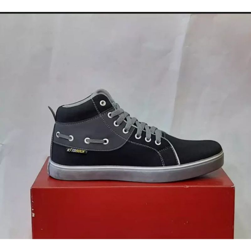 sepatu sneakers pria sepatu sneakers wanita sepatu sneakers terlaris sepatu sneakers murah