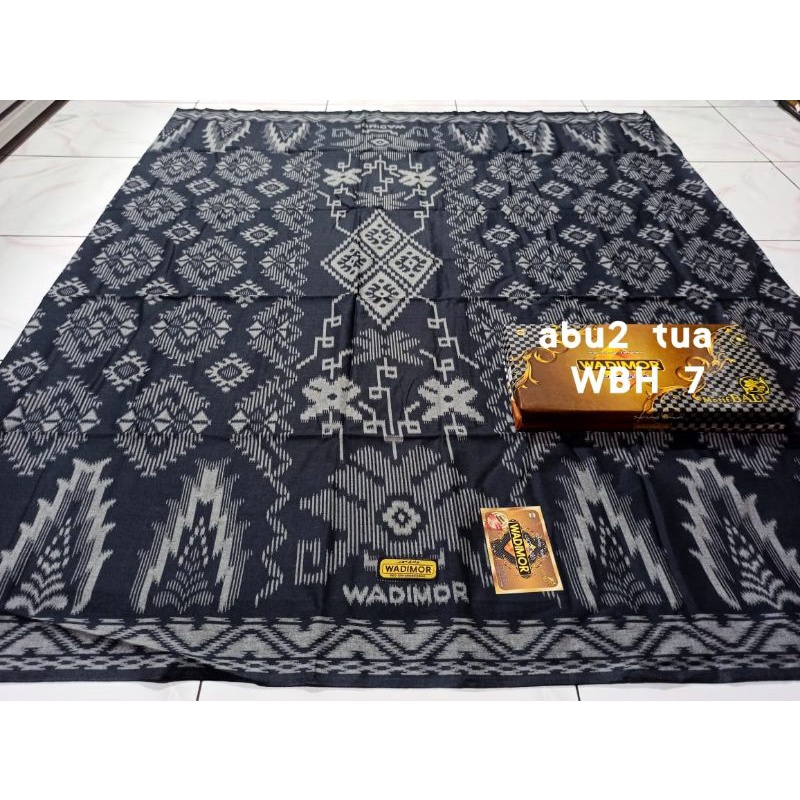 sarung_Wadimor_Jentik_Manis