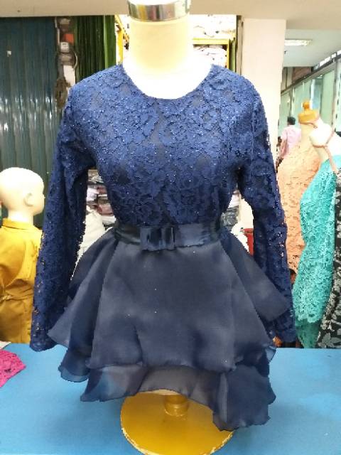 Kebaya brokat organza