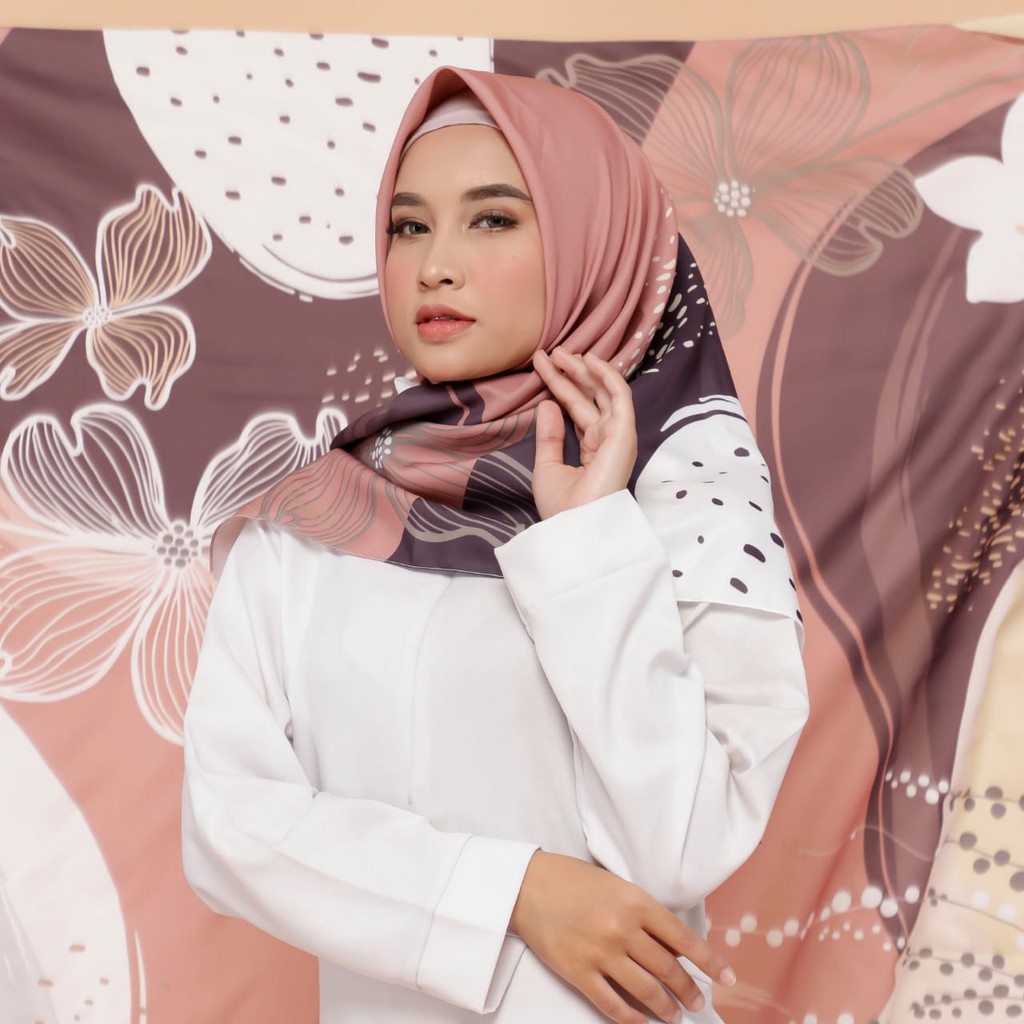 KERUDUNG SEGI EMPAT PRINTING MOTIF JILBAB SEGIEMPAT HIJAB SEGIEMPAT SCARF DANICA