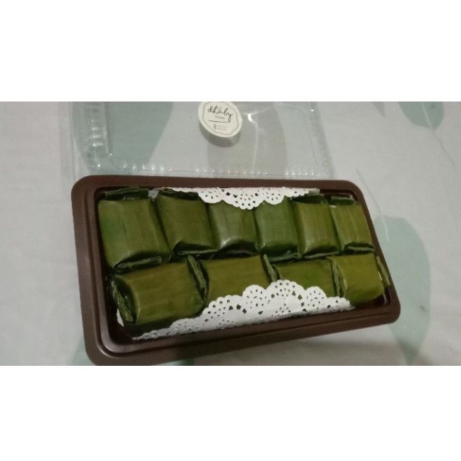 

Lemper isi ayam/abon