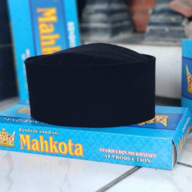 Peci susun hitam polos non acMerk mahkota dan Al Ma'wa Bahan bludru contesa dan quenn Non ac