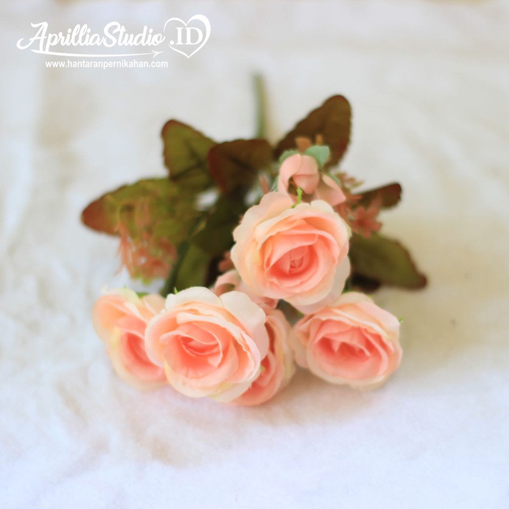 Bunga Artificial Rose Bouquet