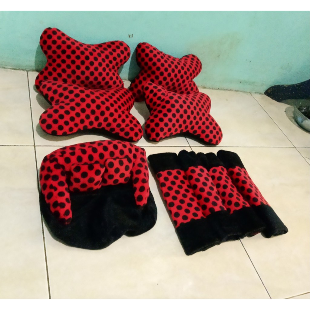 Bantal Mobil MERAH POLKADOT HITAM Bantal Isi 4 Sandaran Leher Kepala Merah Polkadot Hitam