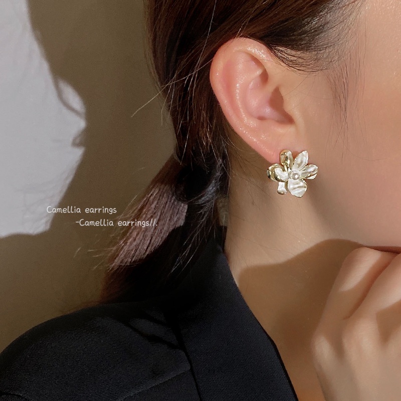 Anting Tusuk Bunga Mutiara Versi Korea Anting Wanita Sederhana2023Perhiasan Baru