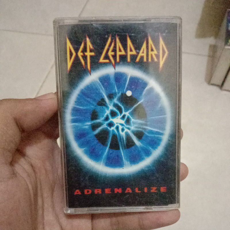 Kaset Pita Def Leppard - adrenalize