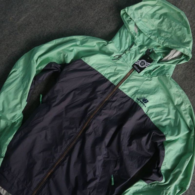 jaket new balance outdoor