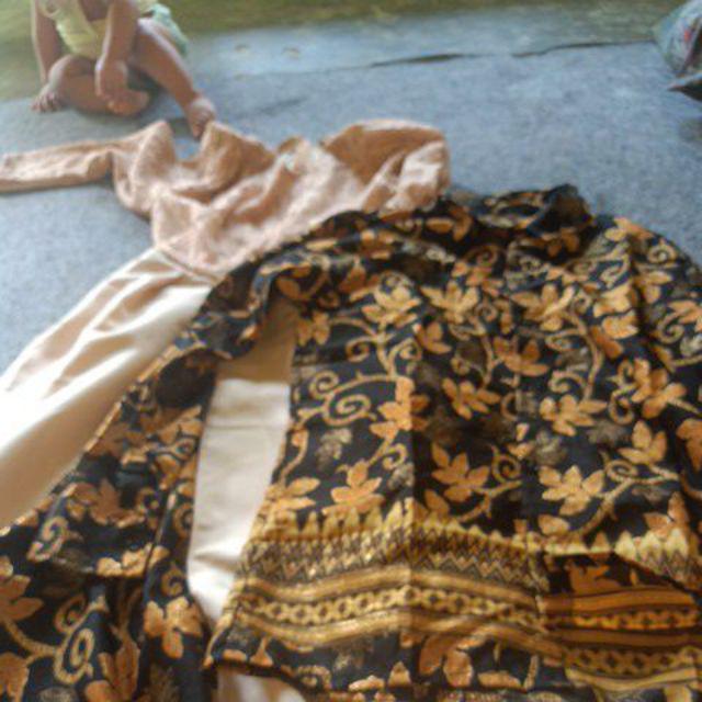 Set Cp Sarwendah Faridah Couple Devita Gamis Brukat Batik 8 Warna