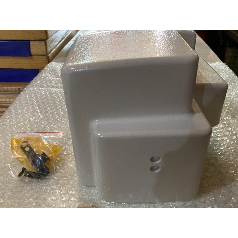 tutup belakang lobang kancing juki 781