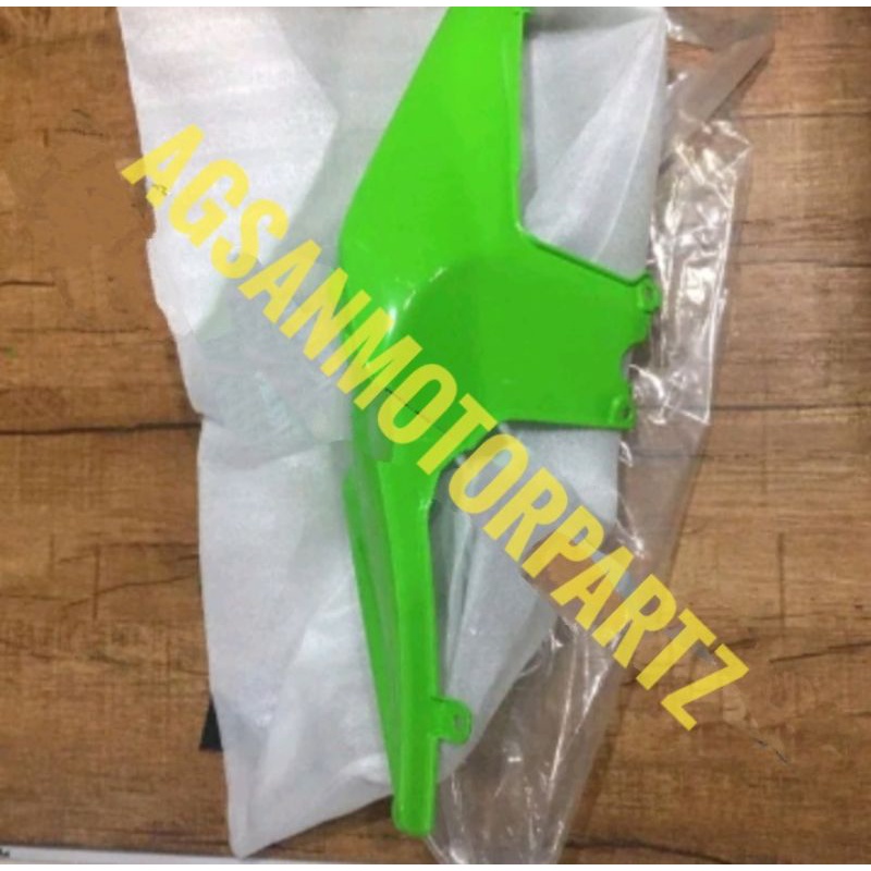 Body belakang ninja 250 R Karbu hijau muda original Kawasaki
