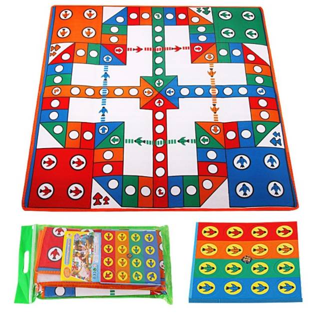 Mainan karpet ludo besar