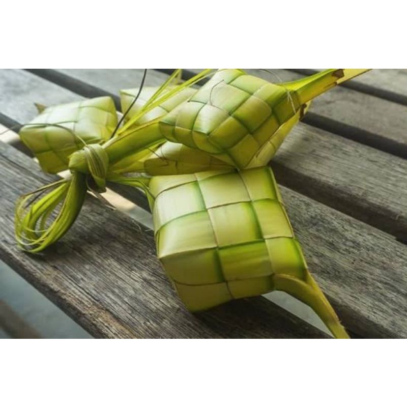 

ketupat janur / tipat janur kosongan