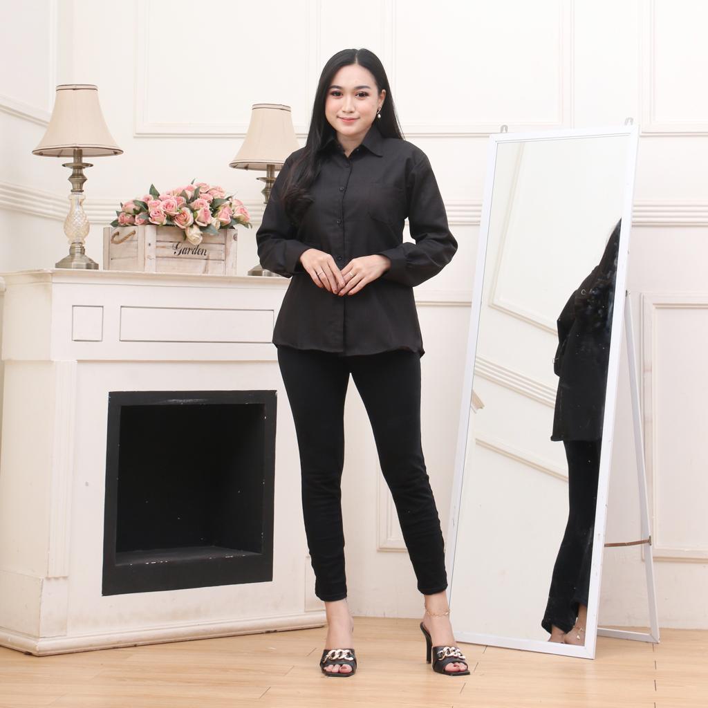 Fawlane - Kemeja Basic Polos HItam Putih Unisex cowok cewek