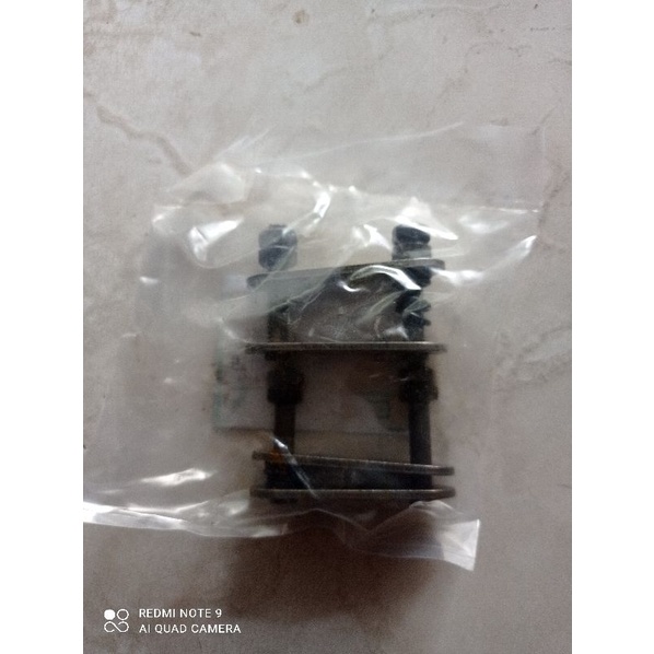 holder, chain, combine harvester