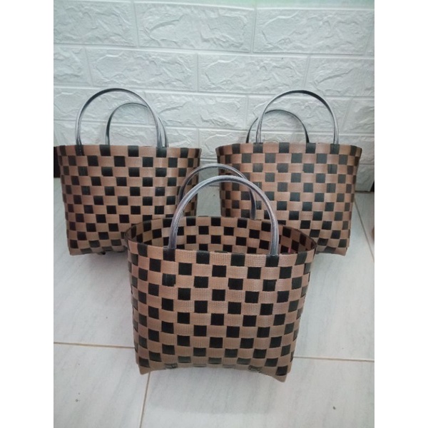 tas anyam mini motif kotak, tas cantik, tas wanita, tas souvenir, tas hampers